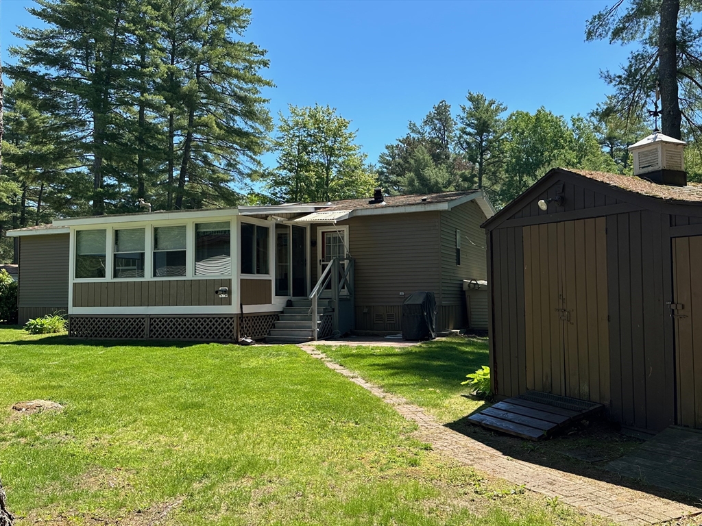30 Earl Dr.