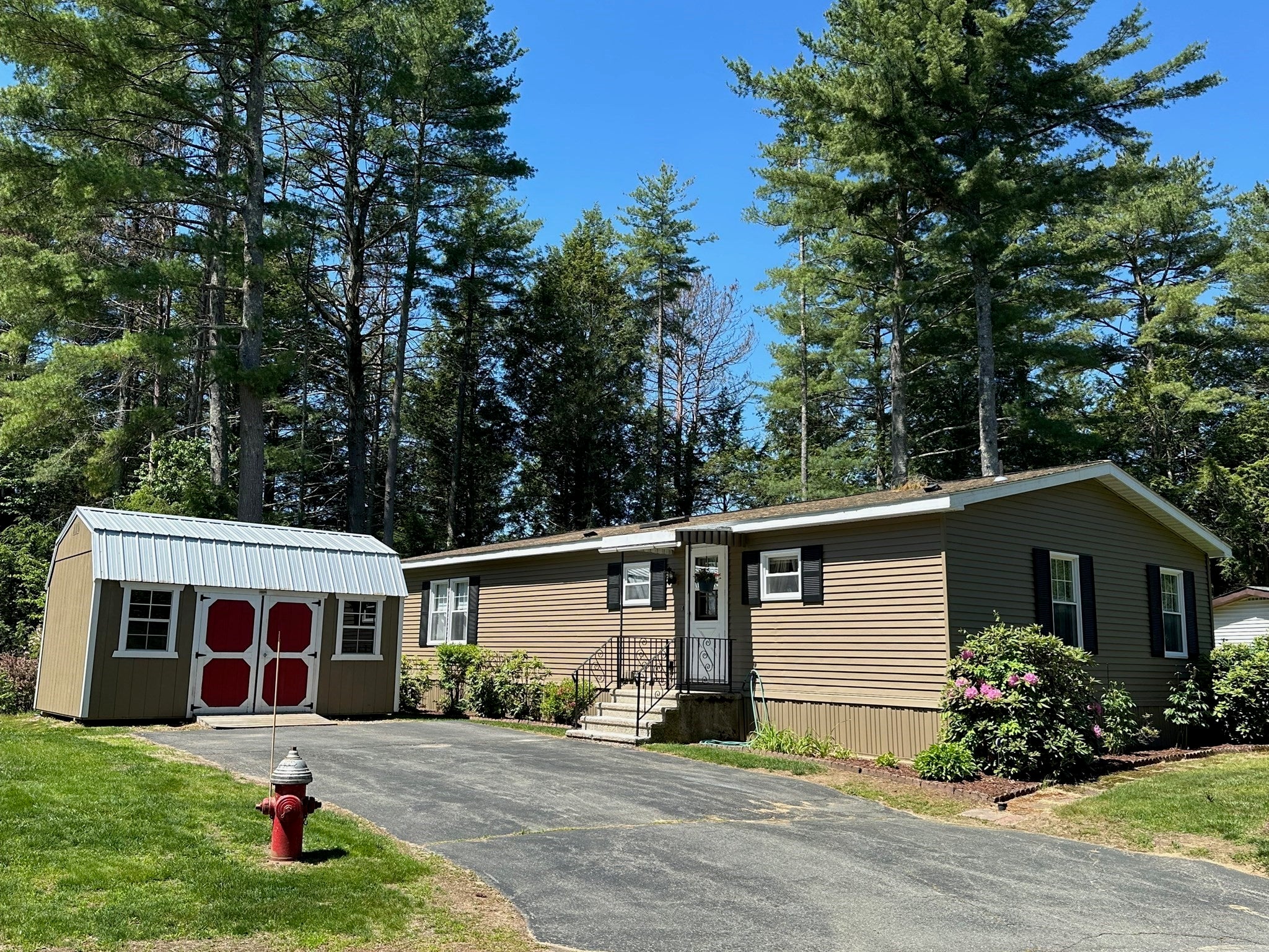 30 Earl Dr