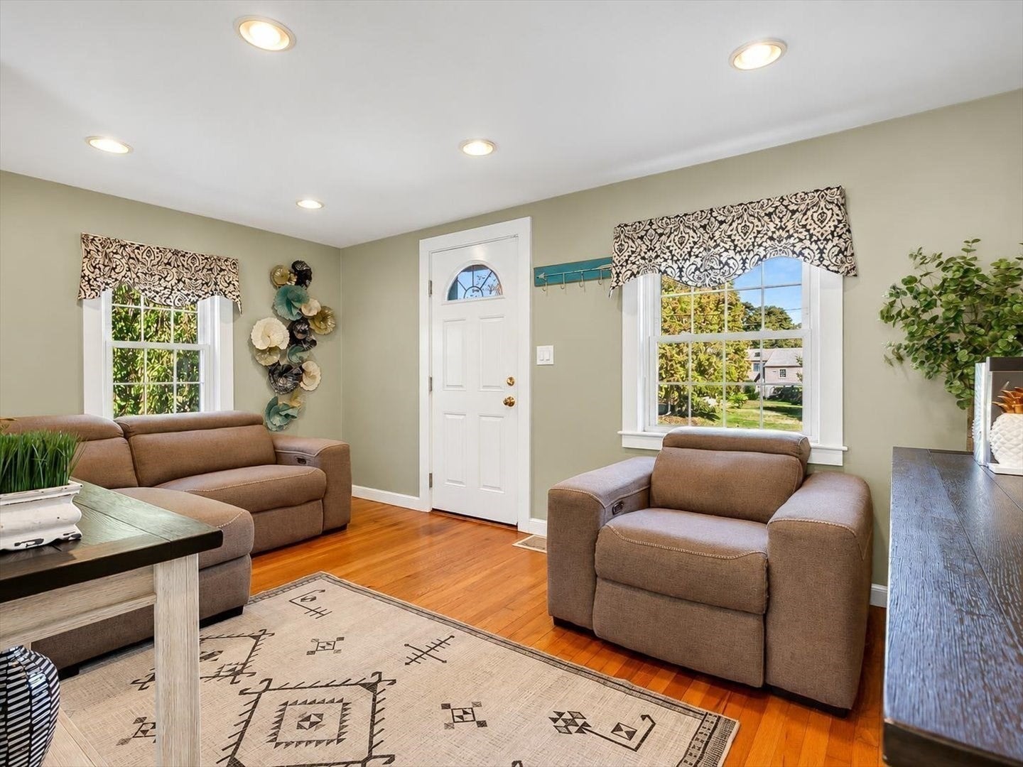 17 Hood Road, Danvers, MA, 17 Hood Road, Danvers, MA Photo #9