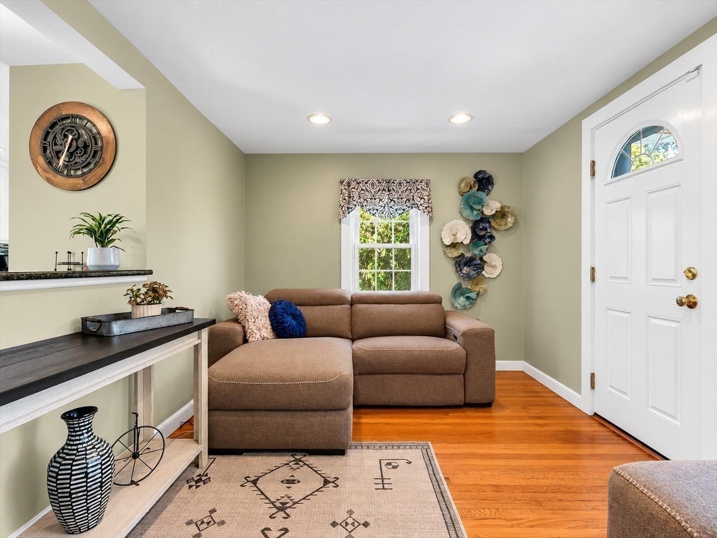 17 Hood Road, Danvers, MA, 17 Hood Road, Danvers, MA Photo #7
