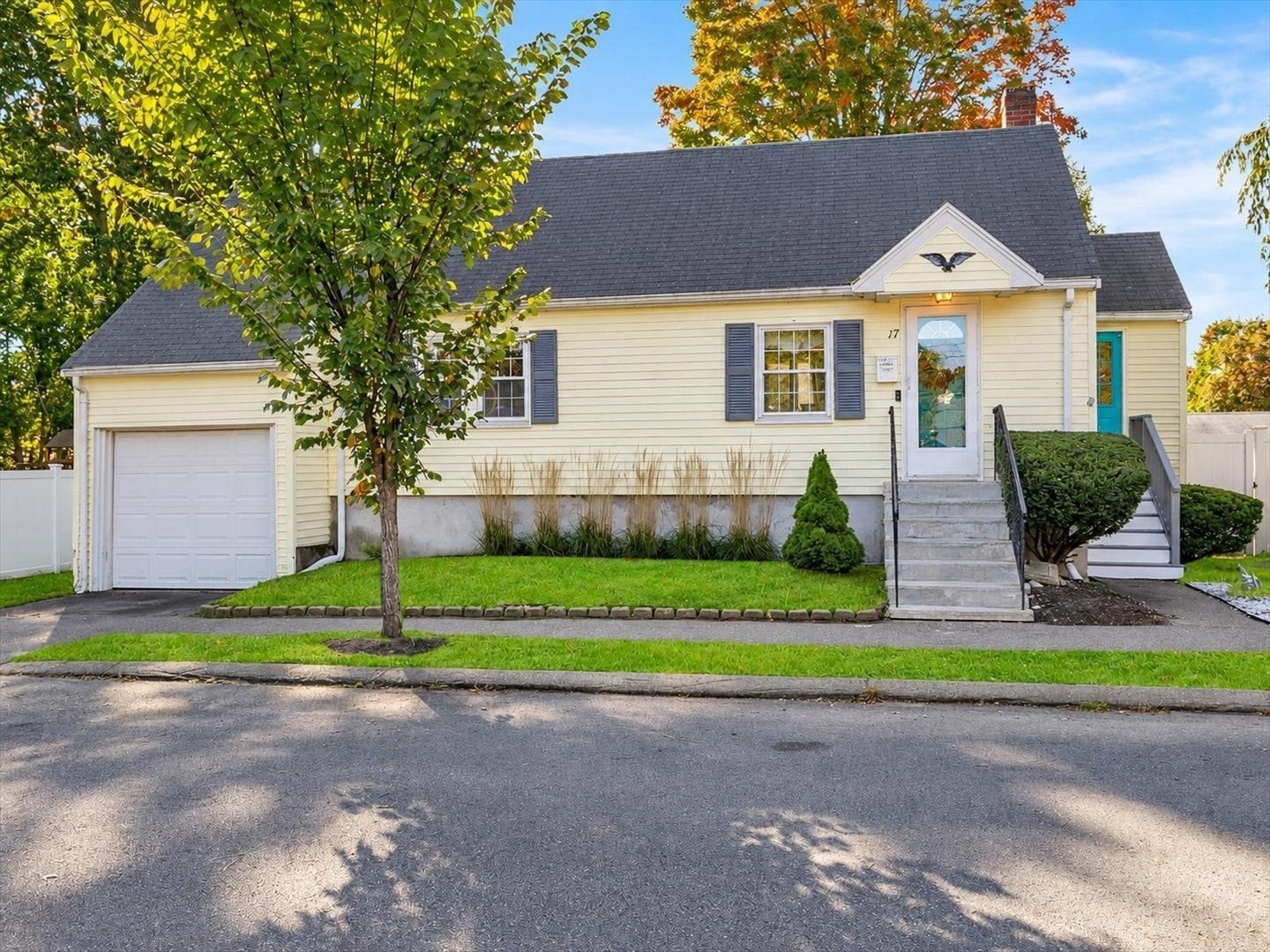 Photo of 17 Hood Road, Danvers, MA