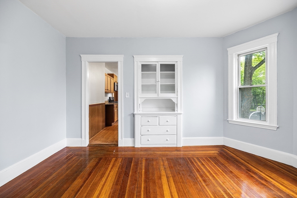 38 Pembroke St, Medford, MA Photo #11
