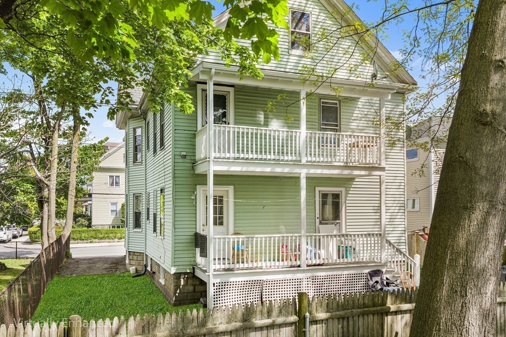 38 Pembroke St, Medford, MA Photo #35