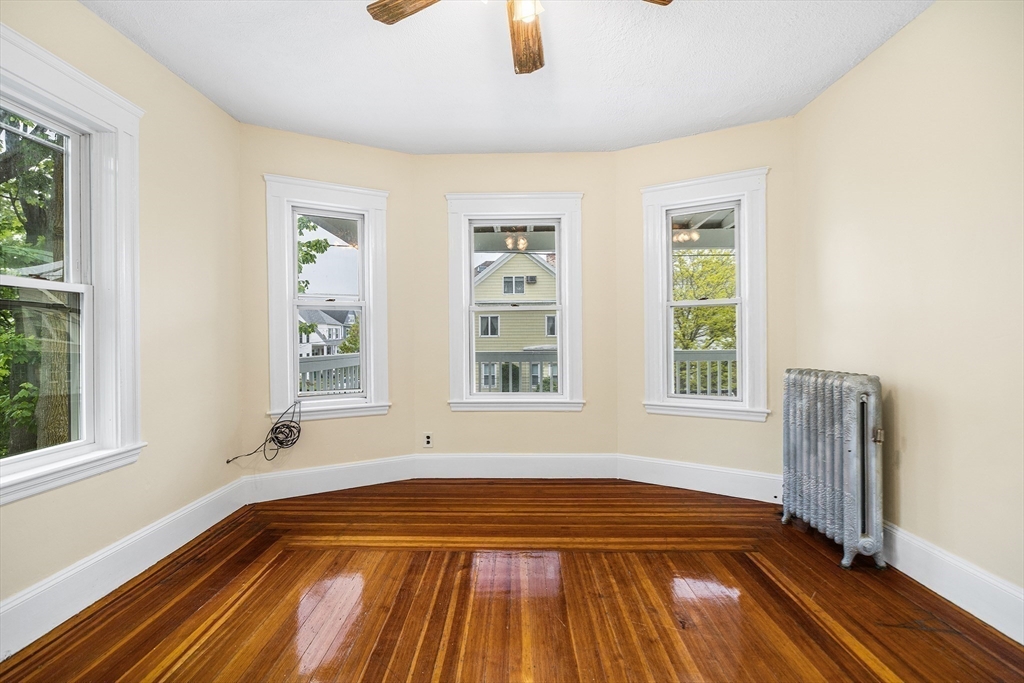 38 Pembroke St, Medford, MA Photo #9
