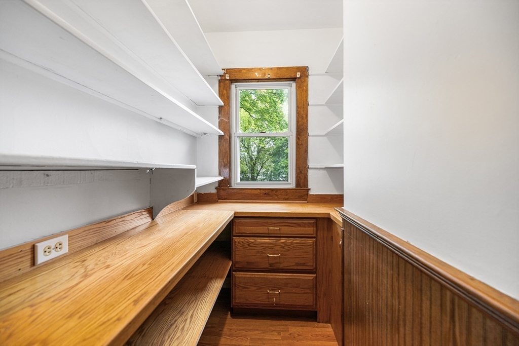 38 Pembroke St, Medford, MA Photo #8