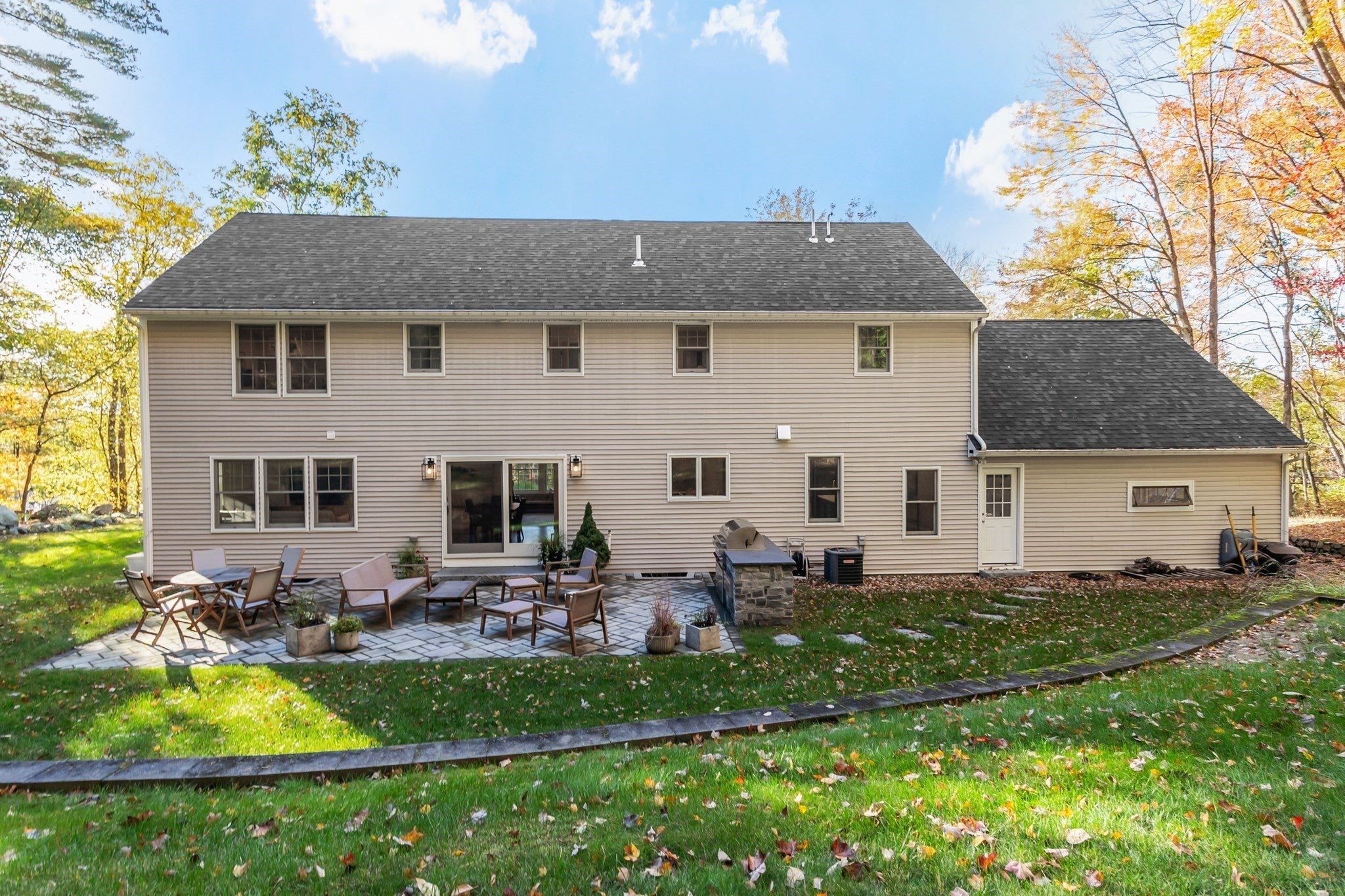 87 Lowell Road, Westford, MA, 87 Lowell Road, Westford, MA Photo #2