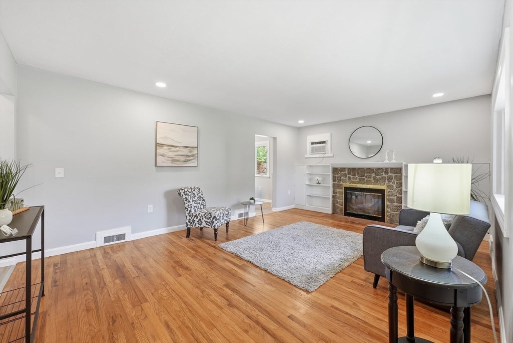 78 Wollaston St, Springfield, MA, 78 Wollaston St, Springfield, MA Photo #5