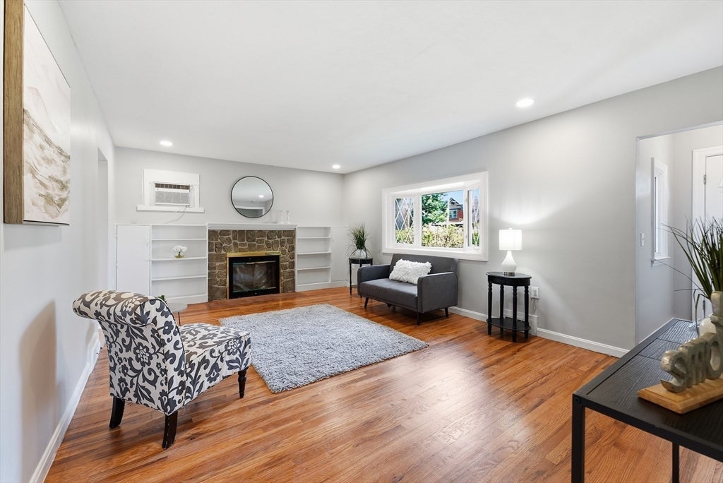 78 Wollaston St, Springfield, MA, 78 Wollaston St, Springfield, MA Photo #4