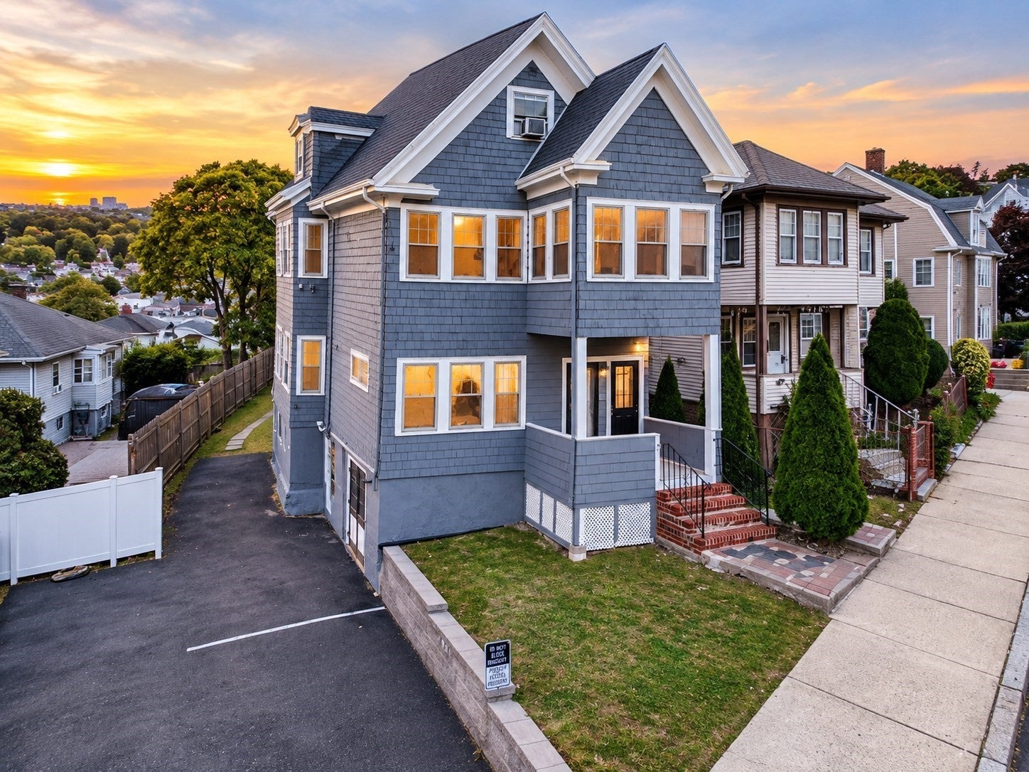 Photo of 14 Harding Ave, Everett, MA