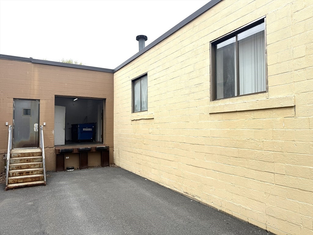 20 Clematis Ave
