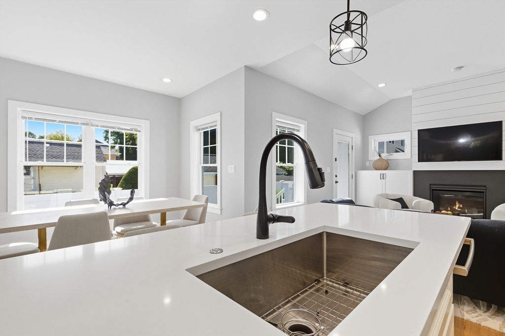 189 Linwood Avenue #1, Newton, MA Photo #14