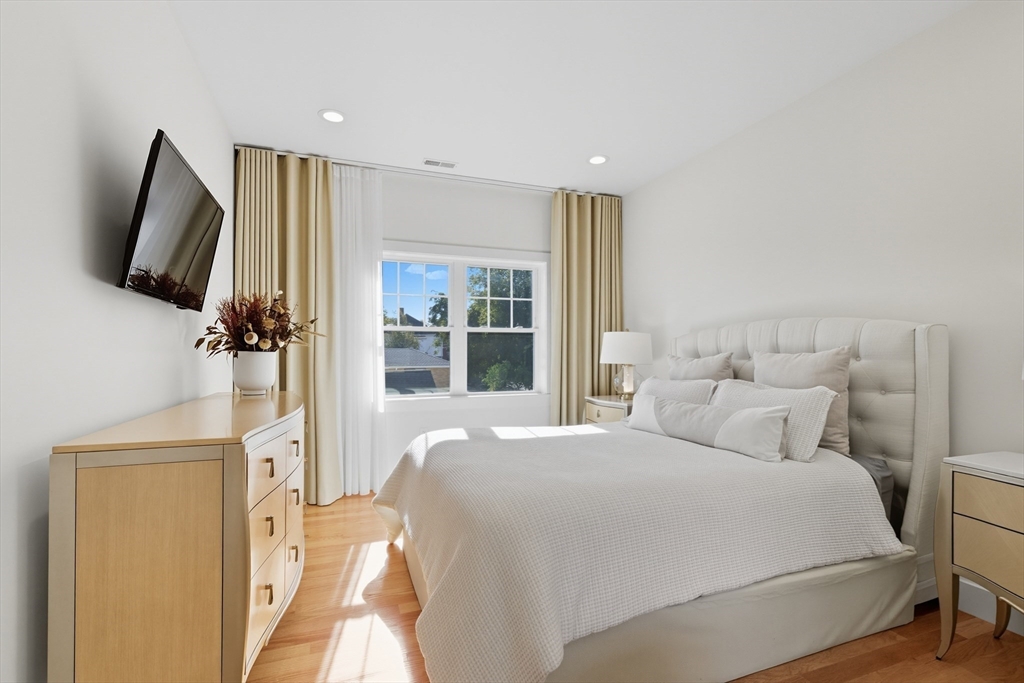 189 Linwood Avenue #1, Newton, MA Photo #28