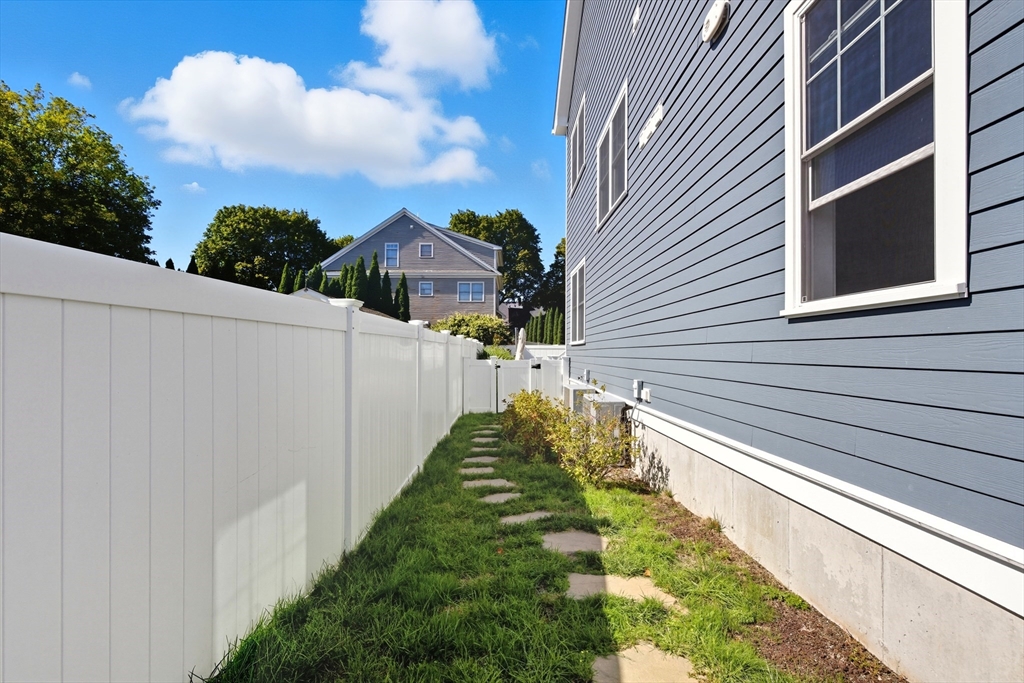 189 Linwood Avenue #1, Newton, MA Photo #38