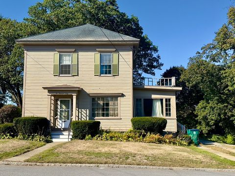 260 Mansur St Lowell MA 01852