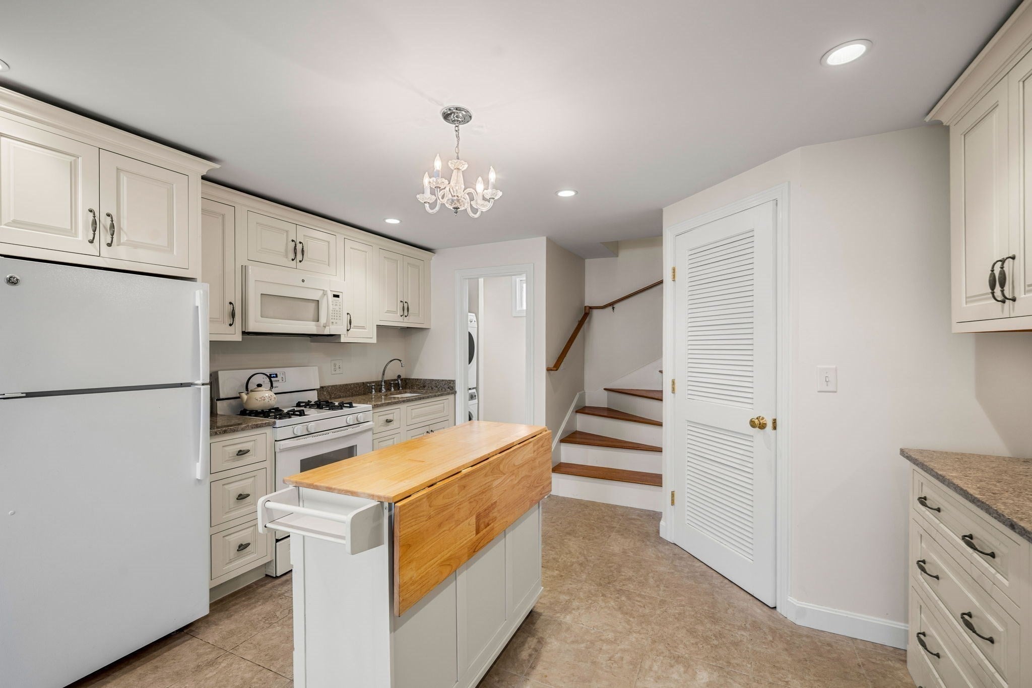 1 Lewis Ave, Salisbury, MA Photo #13