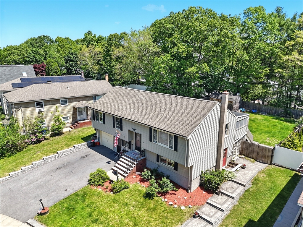 81 Crosstown Ave