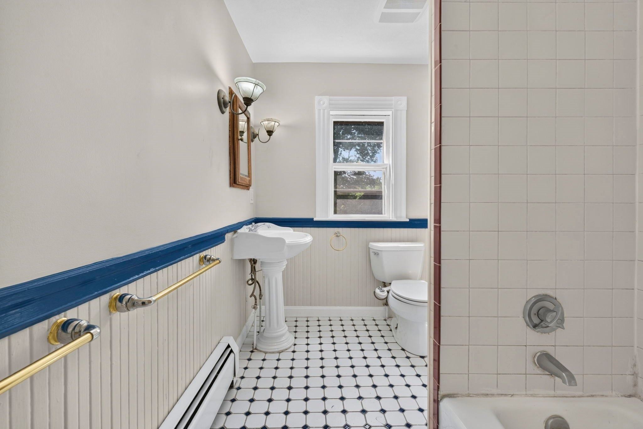 22 Berkeley St #A, Reading, MA, 22 Berkeley St #A, Reading, MA Photo #27