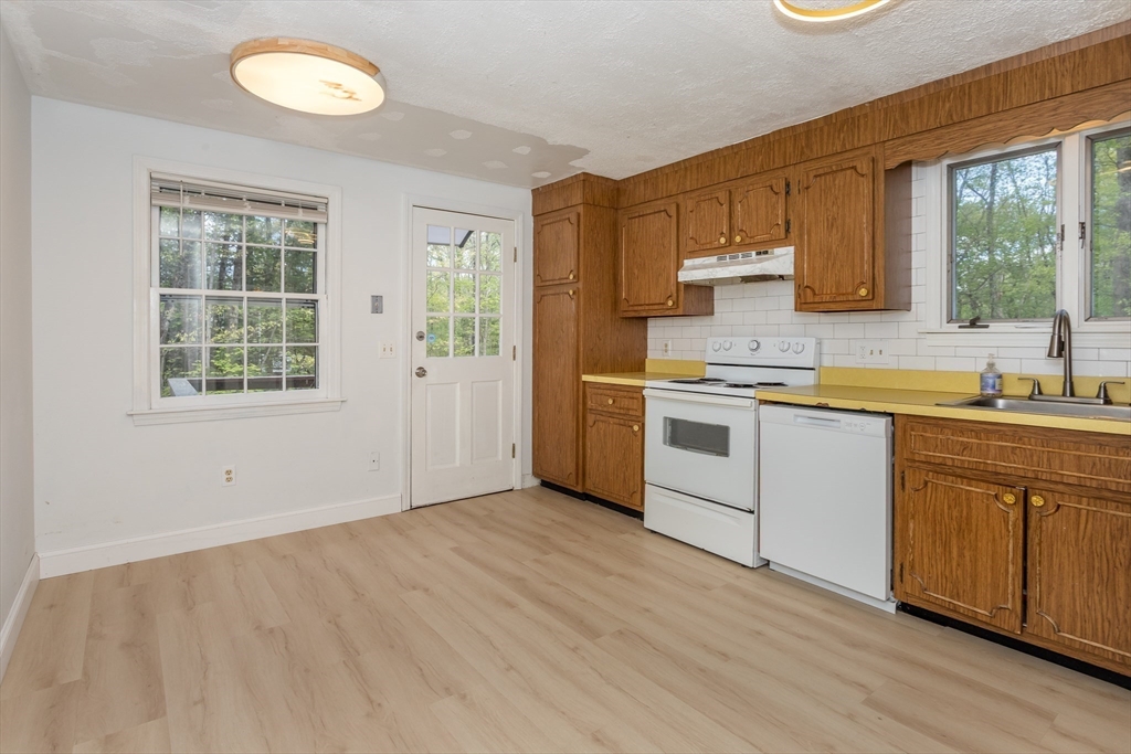 250 Prospect St, Franklin, MA Photo #7