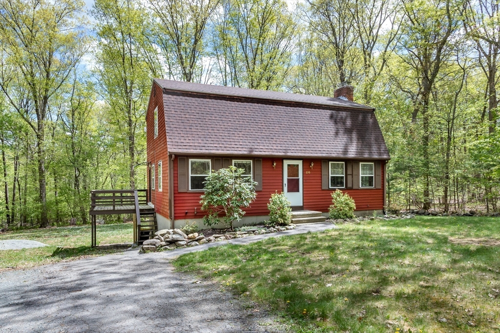 250 Prospect St, Franklin, MA Photo #1