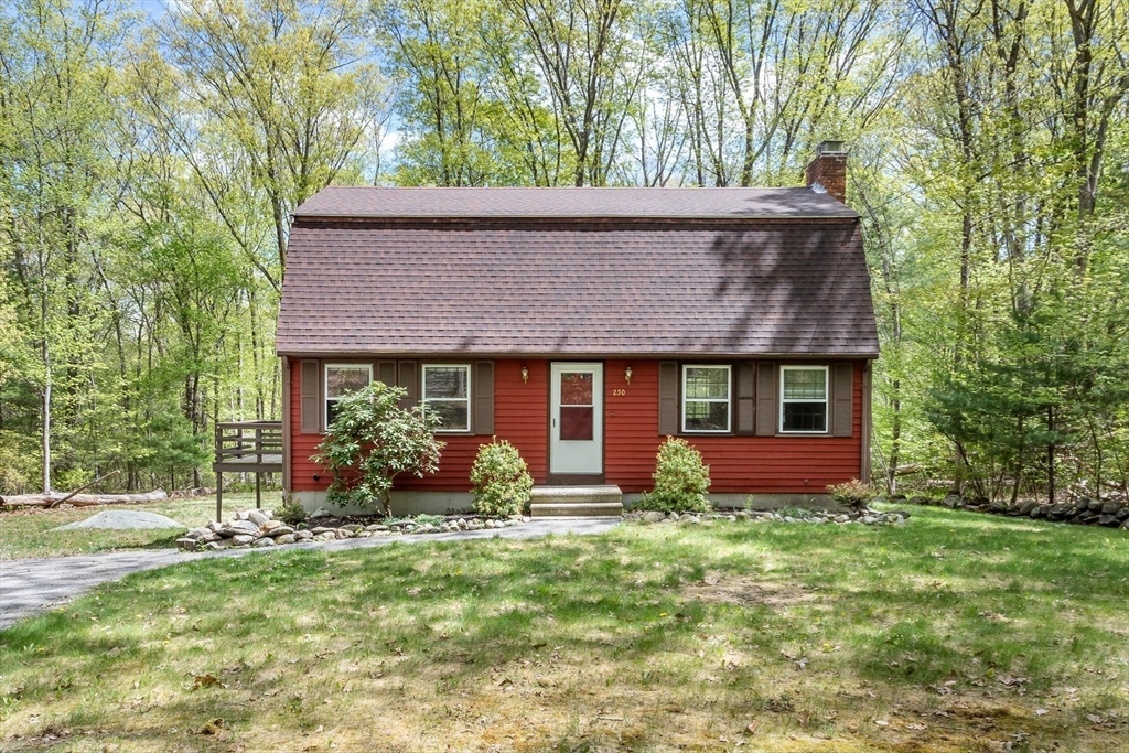 250 Prospect St, Franklin, MA Photo #2