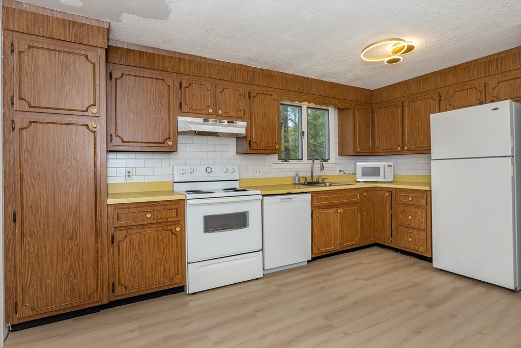 250 Prospect St, Franklin, MA Photo #6
