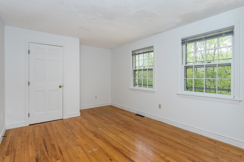 250 Prospect St, Franklin, MA Photo #16