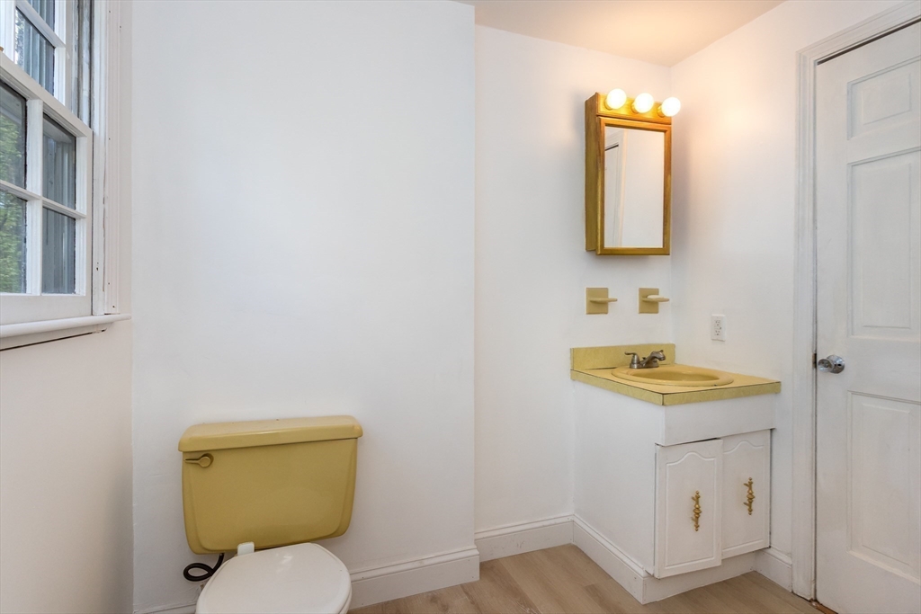250 Prospect St, Franklin, MA Photo #18
