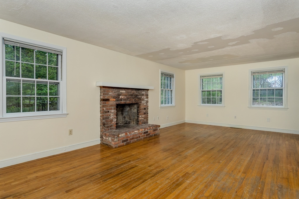 250 Prospect St, Franklin, MA Photo #9