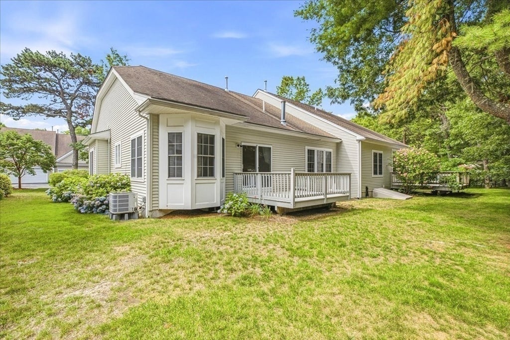 6 Champlain Circle