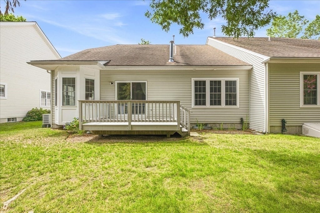 6 Champlain Circle