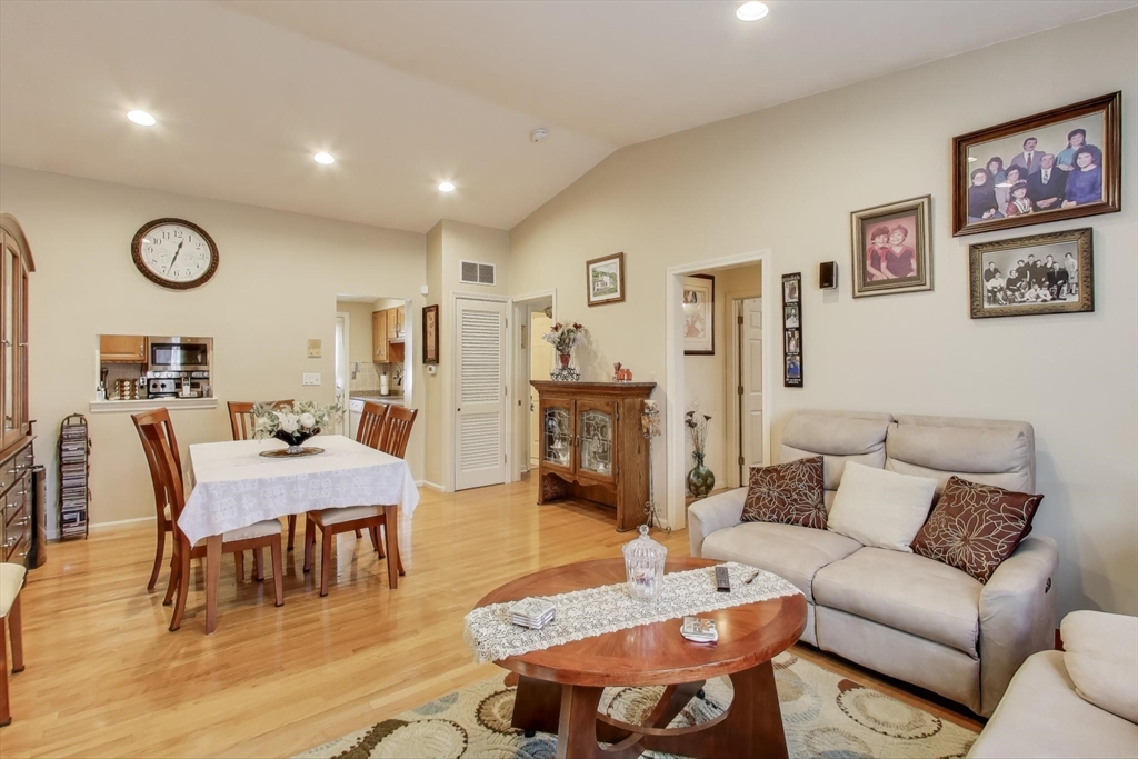 425 Main St #11B, Hudson, MA Photo #7