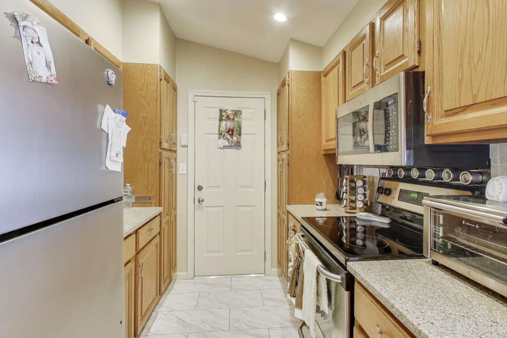 425 Main St #11B, Hudson, MA Photo #11