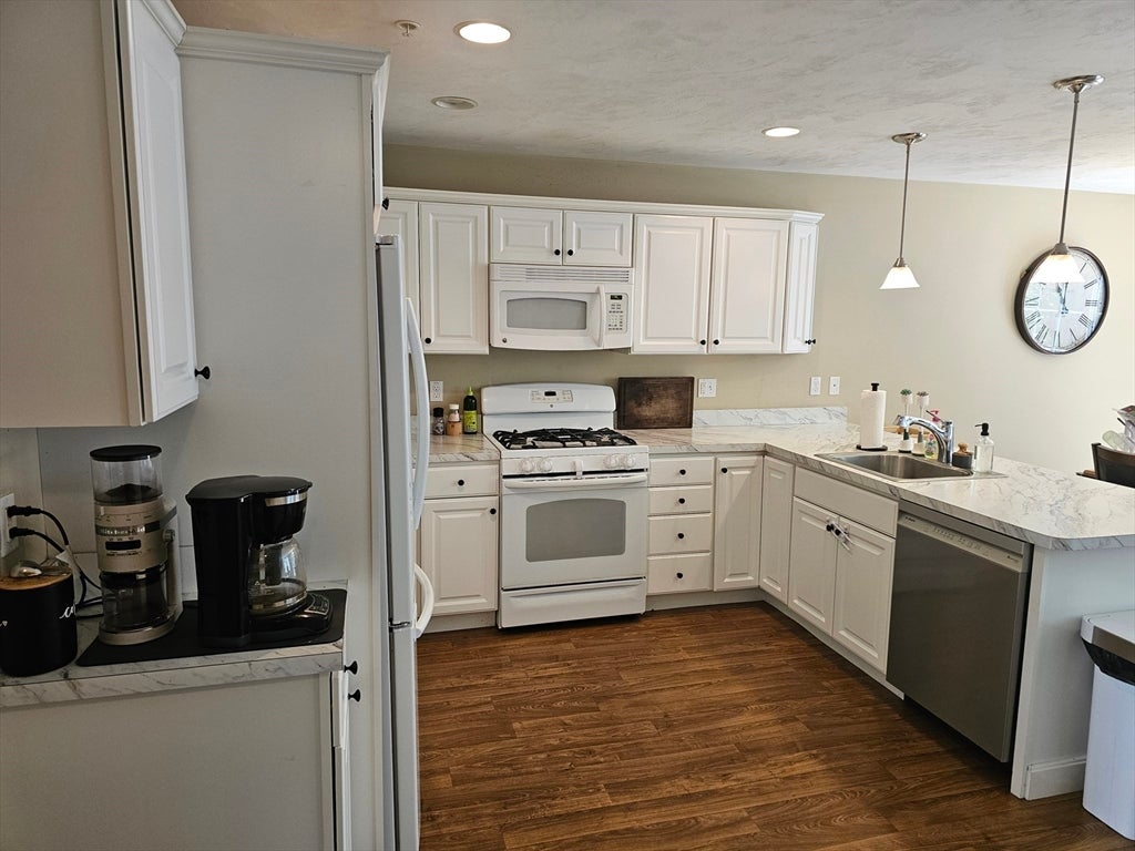 45 Longview Circle #B, Ayer, MA, 45 Longview Circle #B, Ayer, MA Photo #5
