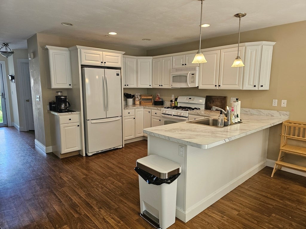 45 Longview Circle #B, Ayer, MA, 45 Longview Circle #B, Ayer, MA Photo #3