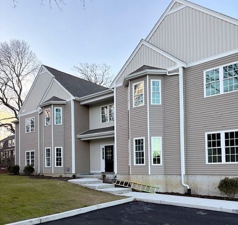 2 S Spooner St 4 Plymouth MA 02360