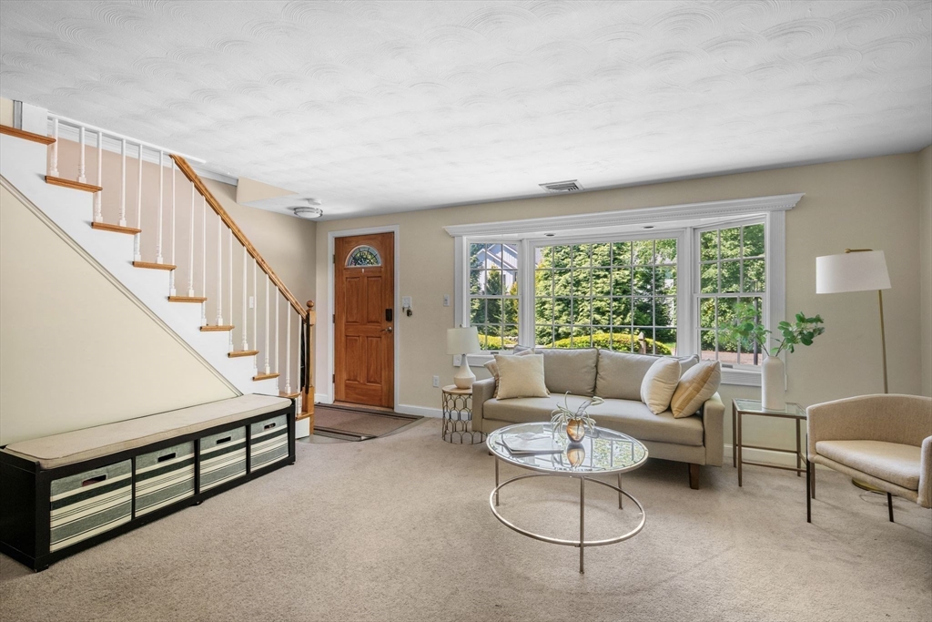 15 Hartshorne Rd