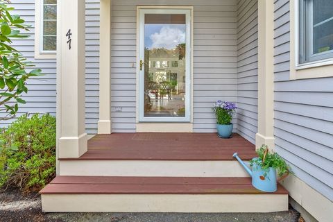 47 Blue Spruce Way 47 Mashpee MA 02649