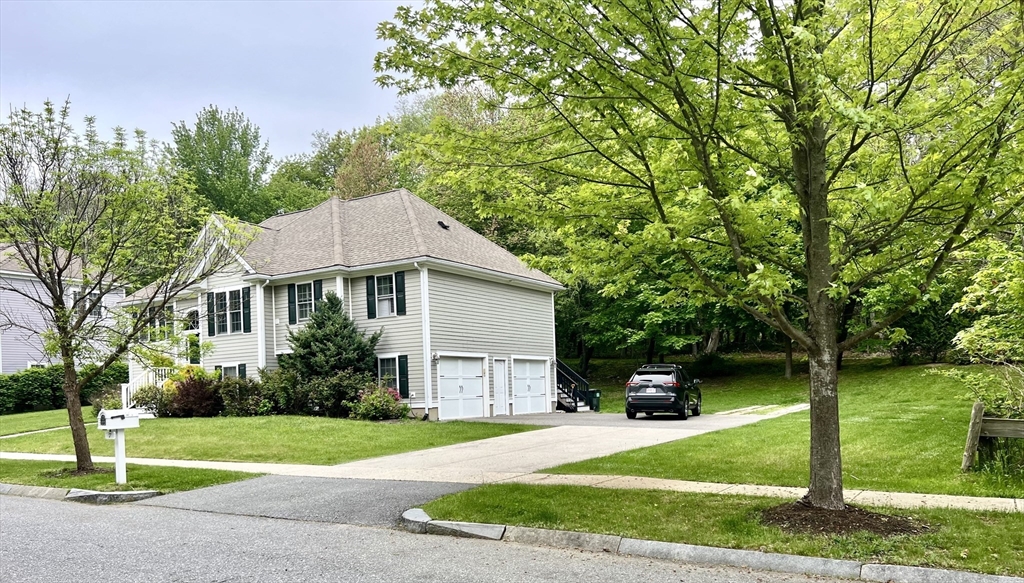 7 Fairway Dr