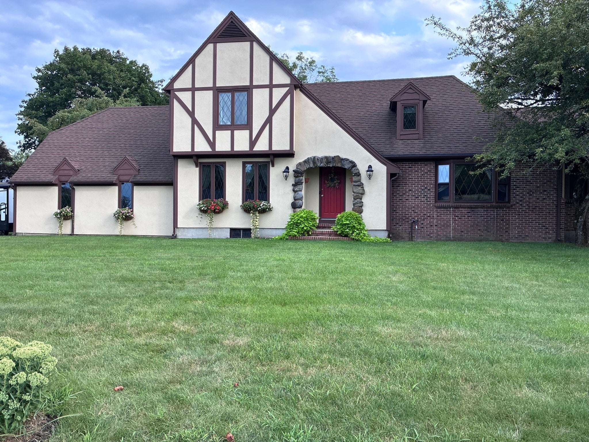 6 Old Homestead Road