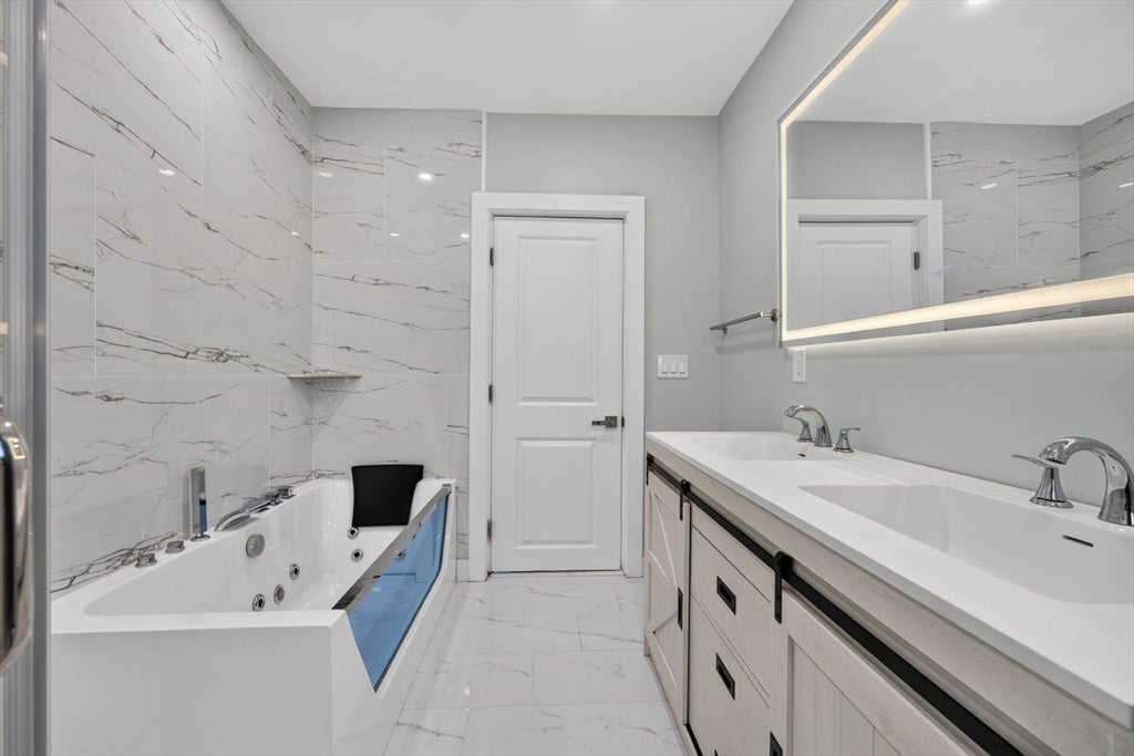 31 Wordsworth St, Boston, MA, 31 Wordsworth St, Boston, MA Photo #20