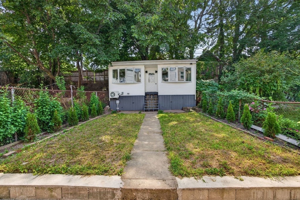 31 Wordsworth St, Boston, MA, 31 Wordsworth St, Boston, MA Photo #30