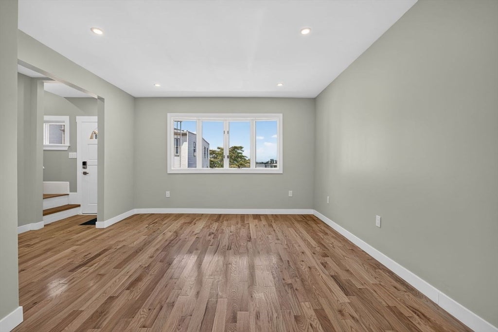 31 Wordsworth St, Boston, MA, 31 Wordsworth St, Boston, MA Photo #9