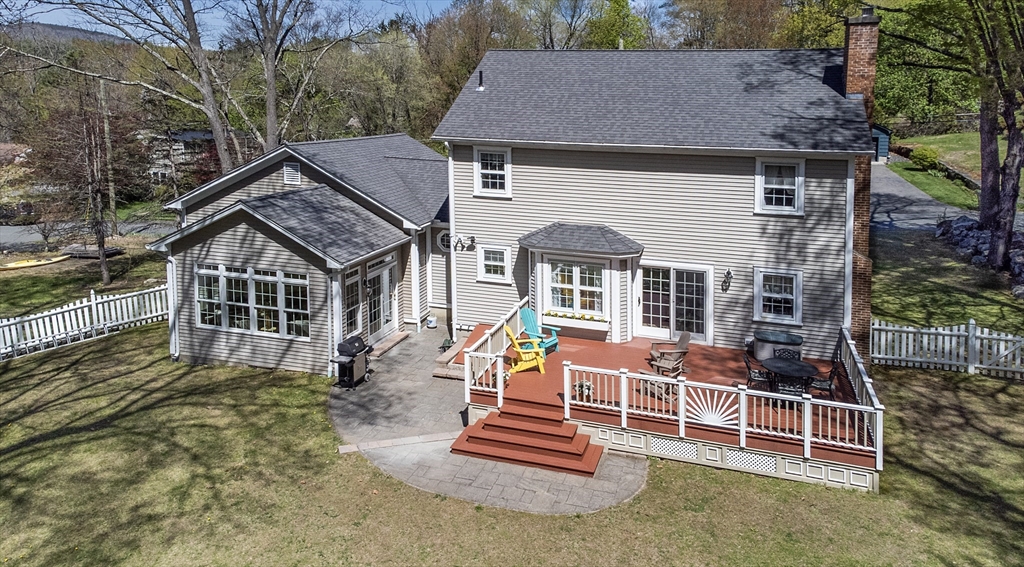 15 Evergreen Road