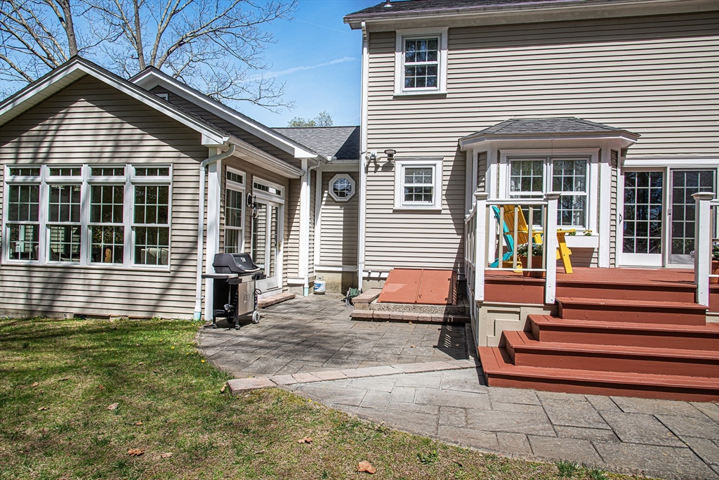 15 Evergreen Road