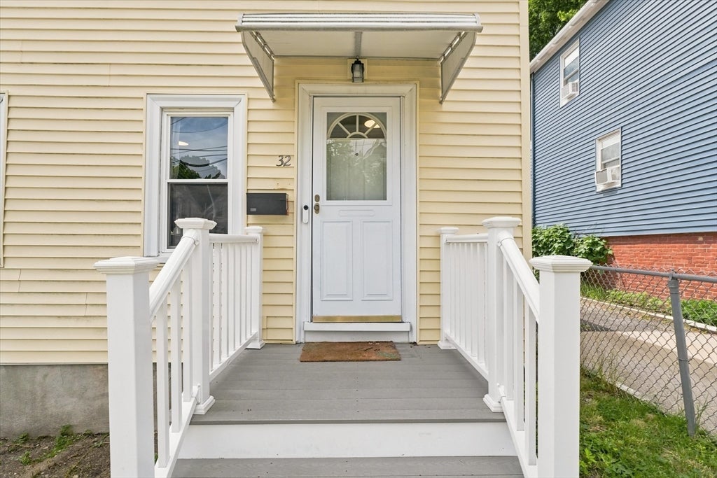 32 Villa Ave