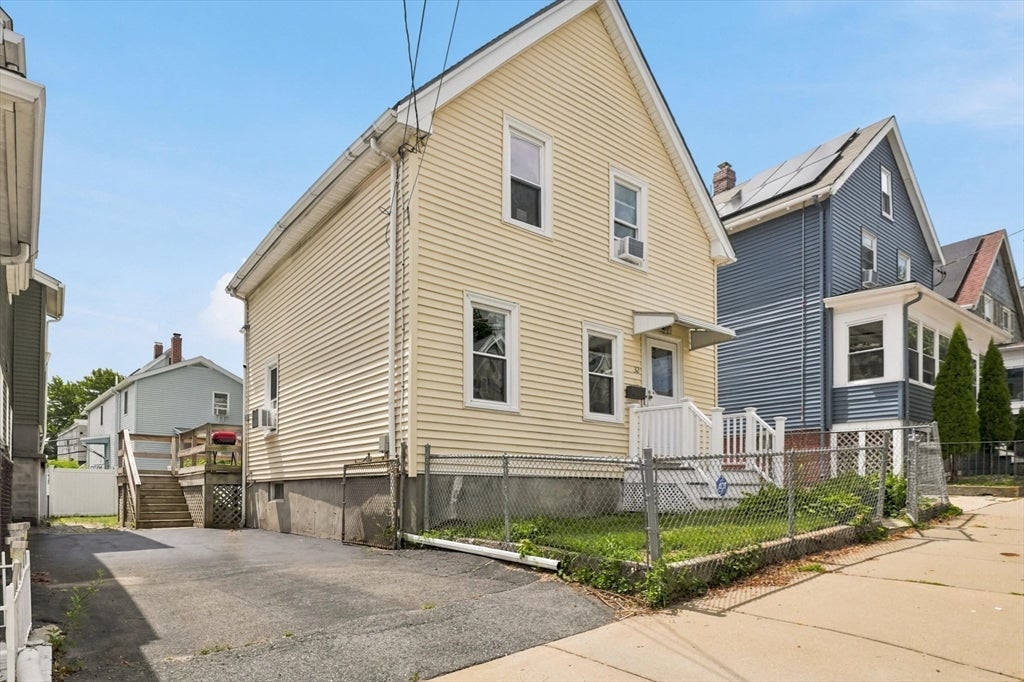 32 Villa Ave