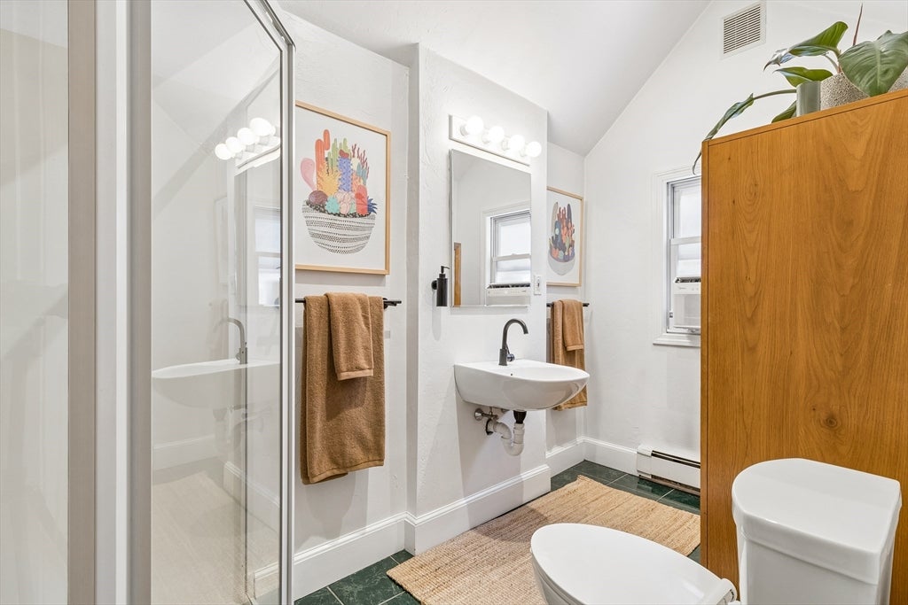22 Mabelle St, Worcester, MA, 22 Mabelle St, Worcester, MA Photo #20