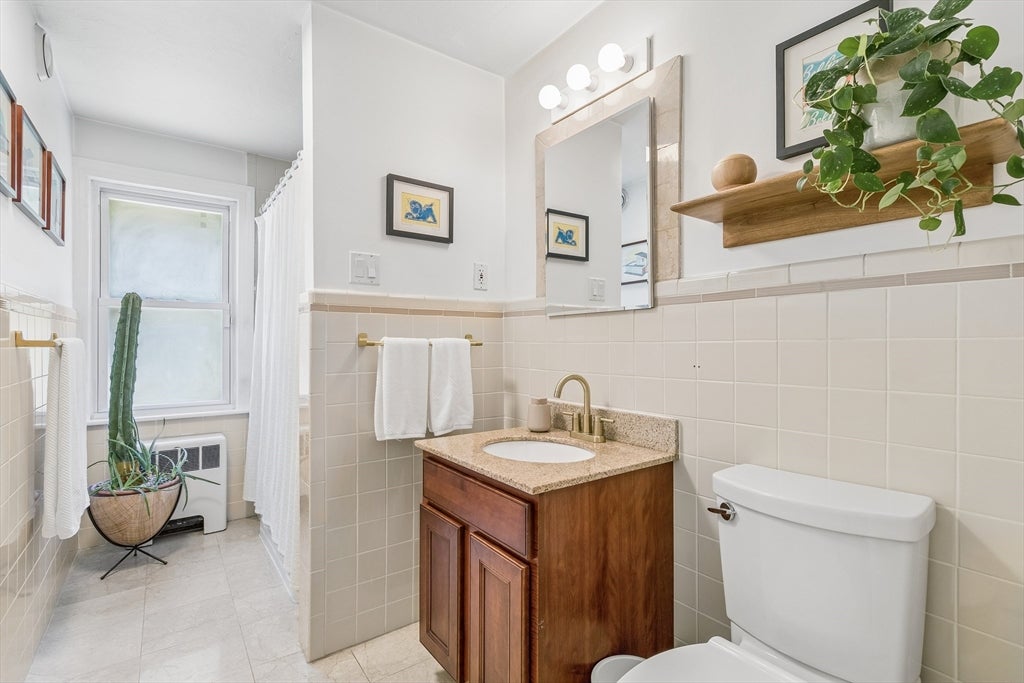 22 Mabelle St, Worcester, MA, 22 Mabelle St, Worcester, MA Photo #17