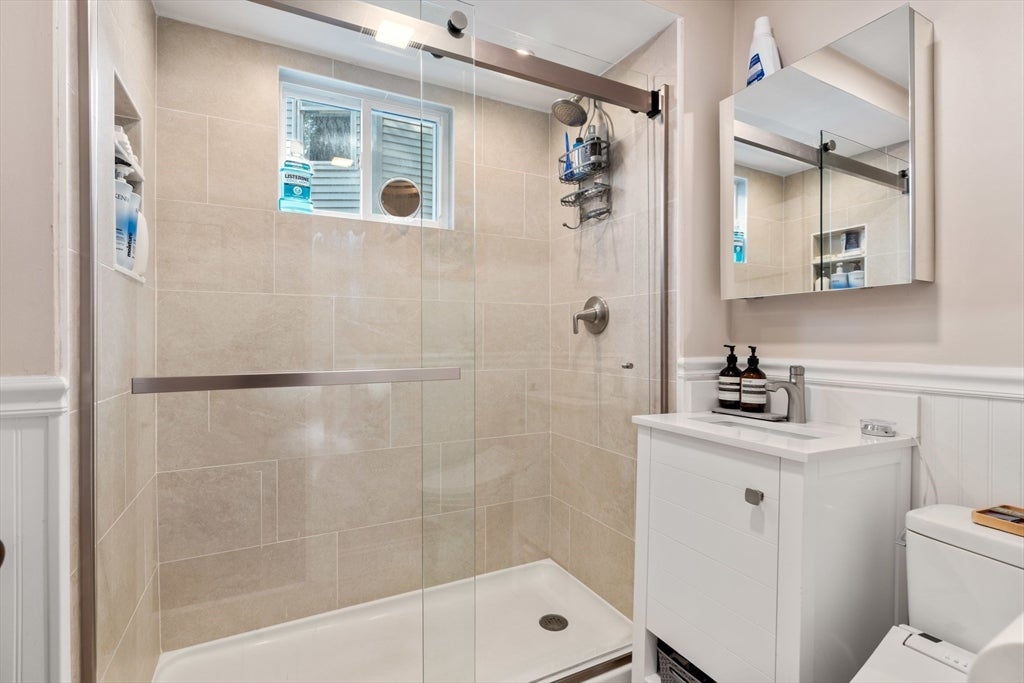 103 Willow Avenue #1, Somerville, MA Photo #12