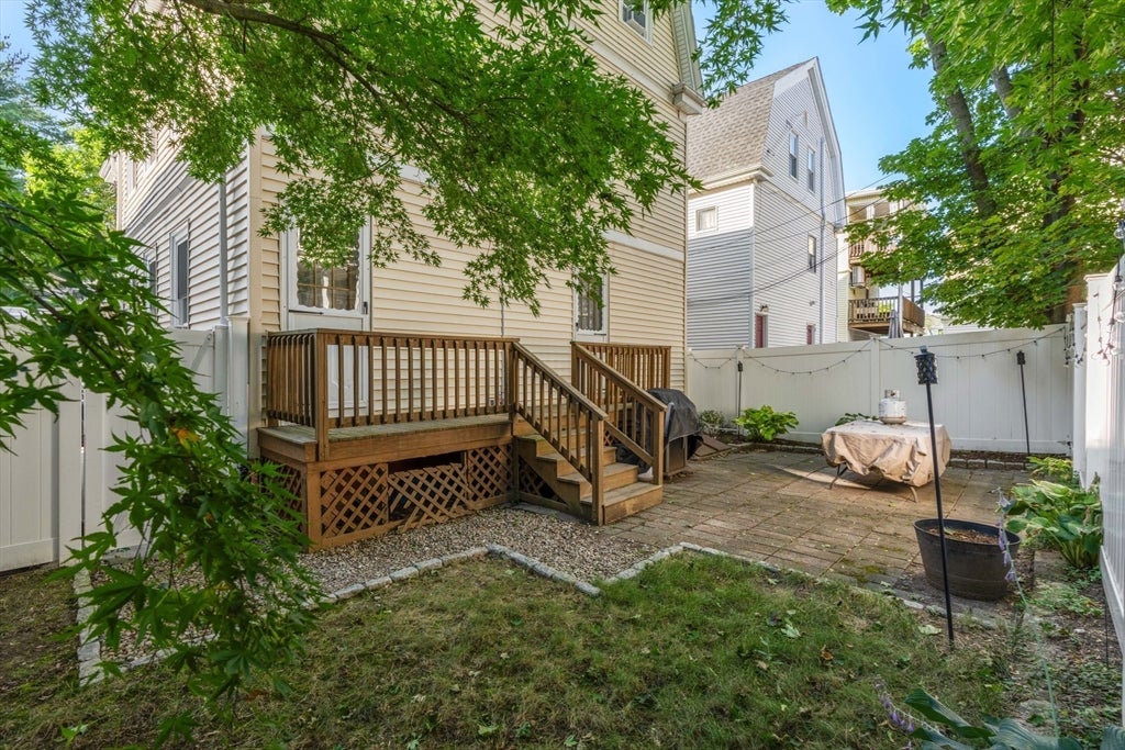 103 Willow Avenue #1, Somerville, MA Photo #17